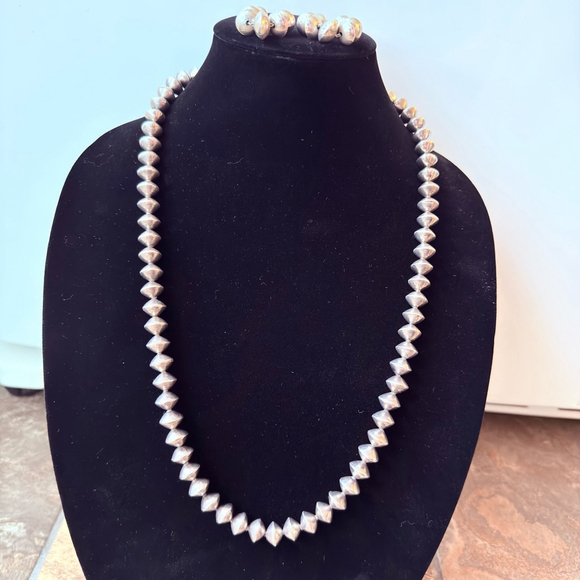 Native American Navajo Saucer Bead Handmade Sterling Silver Necklace Earring Set - Picture 11 of 12